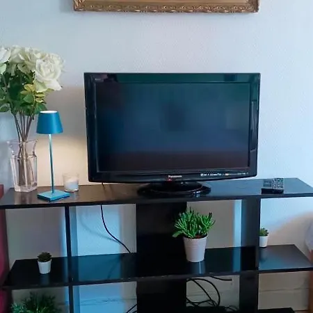 Accueillant Au Coeur De 30 M² Inclus アパート パリ