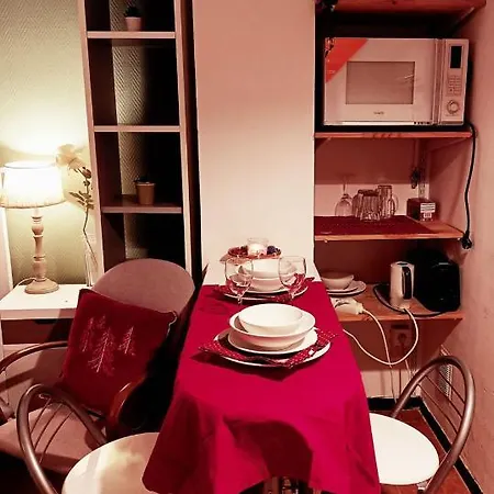 Accueillant Au Coeur De 30 M² Inclus アパート パリ