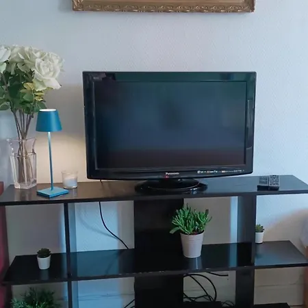 Accueillant Au Coeur De - 30 M² - Inclus. * Paryż