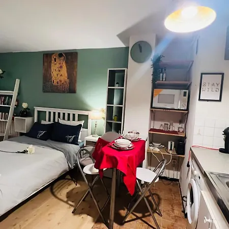 Accueillant Au Coeur De - 30 M² - Inclus. Apartament Paryż